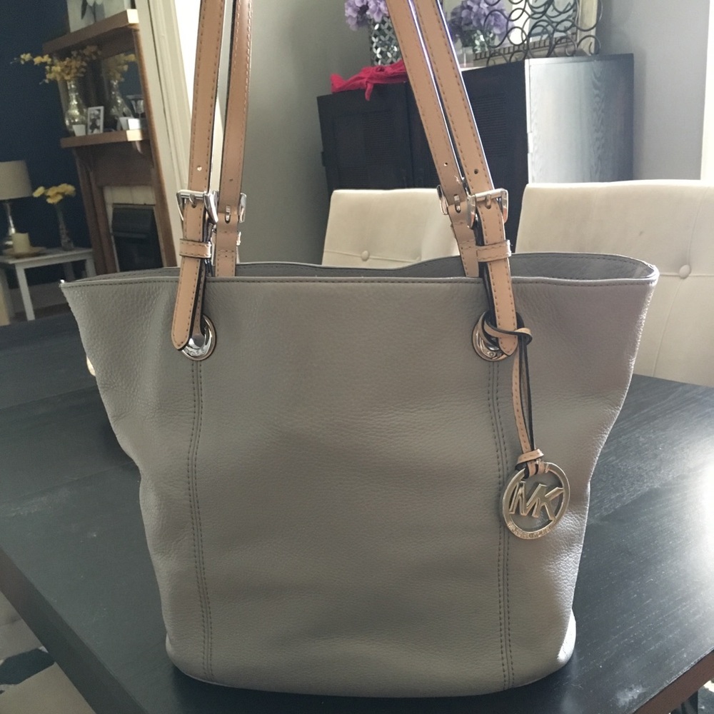 Michael Kors tote